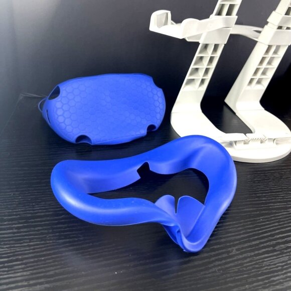 VR - Accessories (bundle) Base Stand + Silicon Protective Covers - Picture 3 of 6